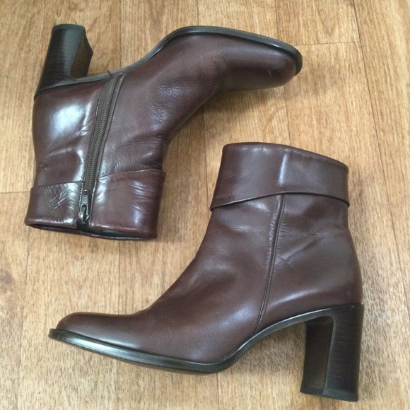 Enzo Angiolini Brown Leather Cuffed Ankle Heel Boot - Picture 3 of 10